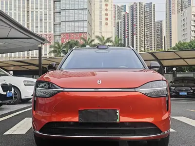 AITO 问界 AITO M9 2024, 32000 км, за 319800 CNY