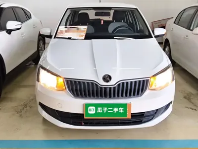 Skoda Fabia 2016, 100100 км, за 29400 CNY - фото 3