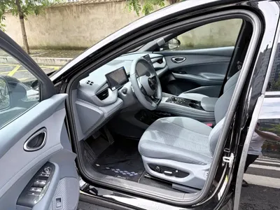 BYD Seal 06GT 2025, 4000 км, за 111800 CNY - фото 11