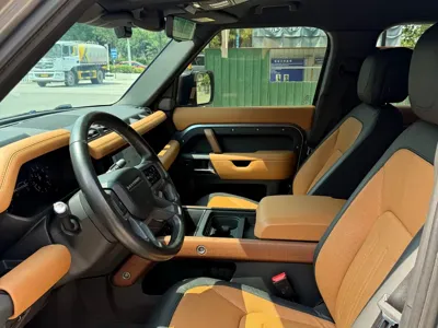 Land Rover Defender 2021, 110000 км, за 436800 CNY - фото 8