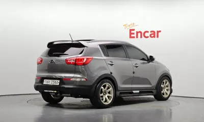Kia Sportage 2012, 177121 км, за 6000000 KRW - фото 2