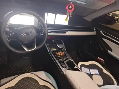 Geely Emgrand 2023, 13500 км, за 48000 CNY - фото 12