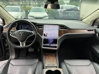 Tesla Model X 2019, 82000 км, за 193800 CNY - фото 10
