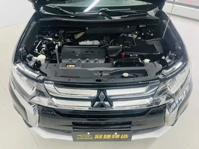 Mitsubishi Outlander 2018, 39500 км, за 66800 CNY