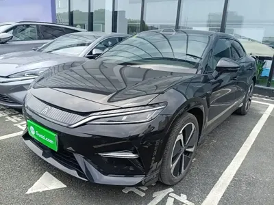 BYD L EV · 2025 год