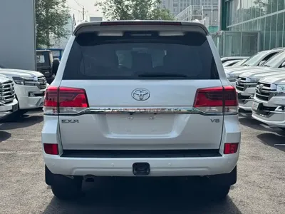 Toyota Land Cruiser 2016, 200000 км, за 488000 CNY - фото 14