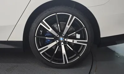 BMW 5-Series 2024, 23532 км, за 75900000 KRW - фото 21