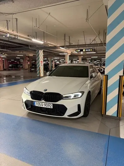 BMW 3-Series · 2023 год