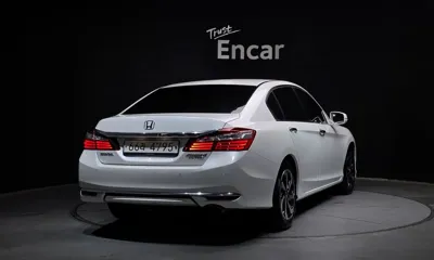 Honda Accord 2017, 79885 км, за 12900000 KRW - фото 2