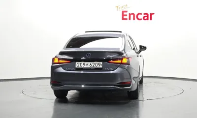 Lexus ES 2021, 25206 км, за 22455.21 USD
