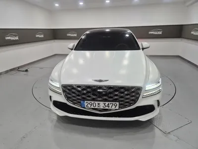 Genesis G80 · 2025 год