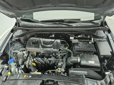 Hyundai Avante 2018, 97914 км, за 10300000 KRW - фото 6