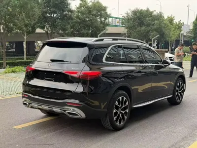 Mercedes-Benz GLC 2023, 35000 км, за 253600 CNY