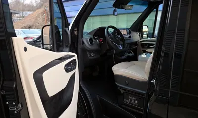 Mercedes-Benz Sprinter 2024, 25493 км, за 109000000 KRW - фото 10