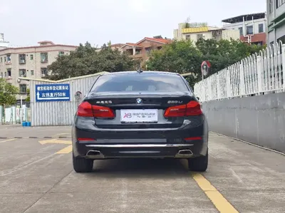 BMW 5 Series 2020, 40000 км, за 176000 CNY