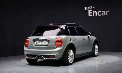 MINI Cooper 2015, 70322 км, за 8500000 KRW