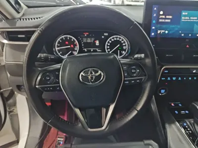 Toyota Venza 2022, 41100 км, за 128699 CNY