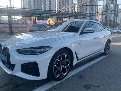 BMW i4 2024, 48000 км, за 27140000 KRW