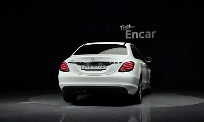 Mercedes-Benz C-Class 2018, 60386 км, за 18500000 KRW