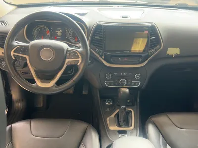 Jeep Cherokee 2016, 116200 км, за 51750.46 CNY - фото 10