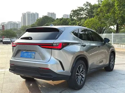 Lexus NX 2023, 45000 км, за 195799 CNY