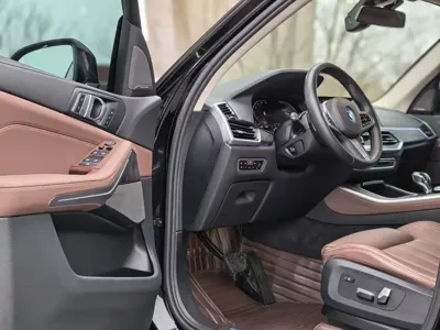 BMW X5 (Import) 2020, 73000 км, за 339799 CNY