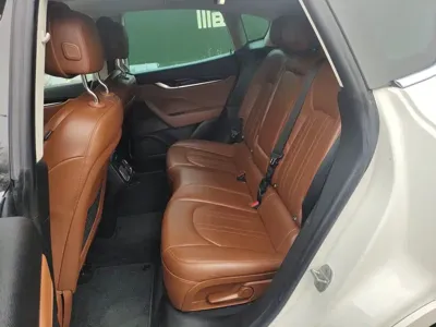 Maserati Levante 2017, 114300 км, за 169899 CNY - фото 14