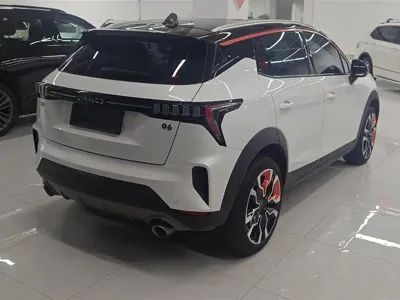 Lynk & Co 06 2022, 72600 км, за 58800 CNY