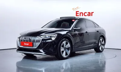 Audi e-tron · 2021 год