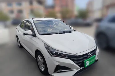 Hyundai Verna (new generation) 2020, 36900 км, за 40237.18 CNY - фото 3