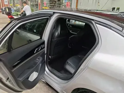 Lynk & Co 03 2025, 1000 км, за 103300 CNY