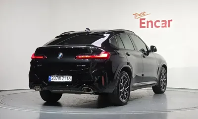 BMW X4 2023, 23651 км, за 67900000 KRW - фото 2