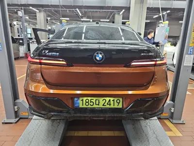 BMW i7 2026, 10400 км, за 150000000 KRW