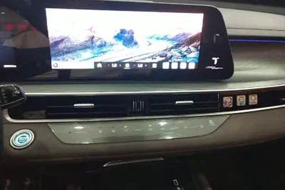 Chery Tiggo 8 PRO New Energy 2023, 88900 км, за 79514.87 CNY - фото 4