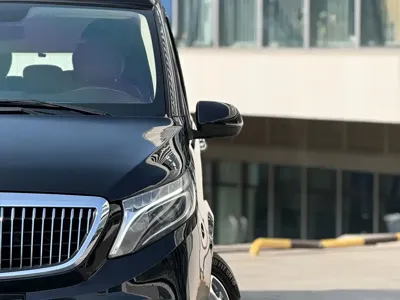 Mercedes-Benz Vito 2021, 77000 км, за 248000 CNY