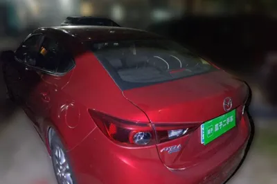 Mazda Mazda 3 Axela 2017, 74900 км, за 37925.87 CNY