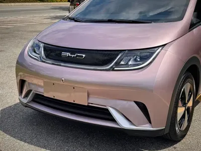BYD Dolphin 2023, 31000 км, за 56800 CNY