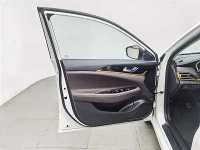 Changan Eado DT 2018, 47500 км, за 15900 CNY - фото 8
