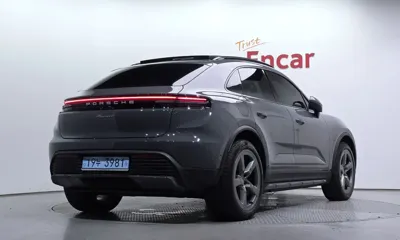 Porsche Macan 2025, 9851 км, за 106000000 KRW