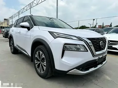 Nissan X-Trail 2021, 30000 км, за 105000 CNY