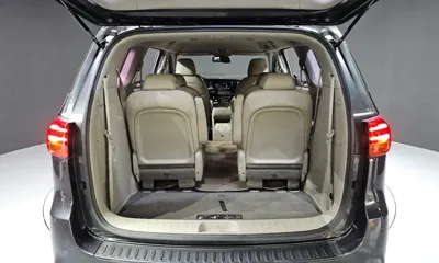 Kia Canival 2019, 123035 км, за 12500000 KRW - фото 20