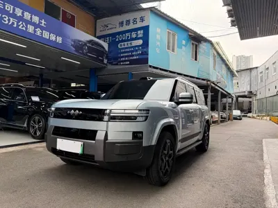 Fang Cheng Bao 钛7 · 2025 год