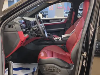 Porsche Cayenne 2024, 26100 км, за 138000000 KRW - фото 8