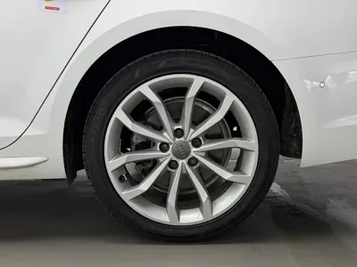 Audi A4L 2019, 125200 км, за 98300 CNY - фото 17