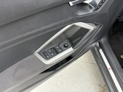 Audi Q3 2023, 34000 км, за 202800 CNY - фото 12