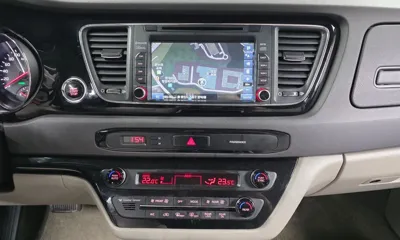 Kia Canival 2017, 139992 км, за 9200000 KRW - фото 16