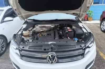 Volkswagen Tiguan 2016, 166900 км, за 55695.76 CNY - фото 24