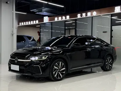 Volkswagen Passat · 2022 год