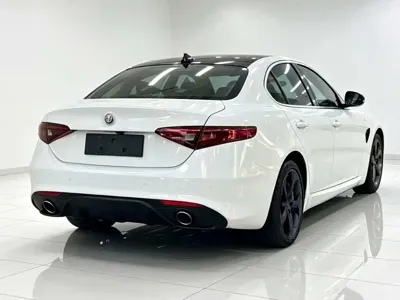 Alfa Romeo Giulia 2017, 49000 км, за 48000 CNY - фото 10