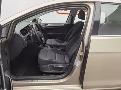 Volkswagen Golf 2019, 109100 км, за 43800 CNY - фото 10